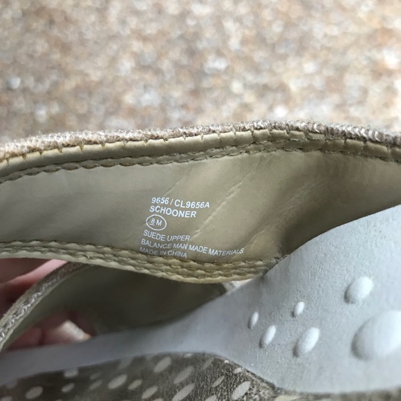 🔥was $18🔥Suede Sandals Size 8 Coral Bay - Picture 7 of 8